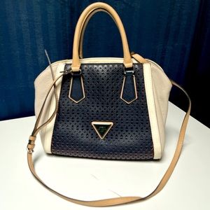 Guess Recortes Blue handbag